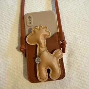 Cute cellphone carrier with giraffe